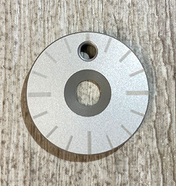 Lasercamp marcatura rondelle alluminio dettaglio 02