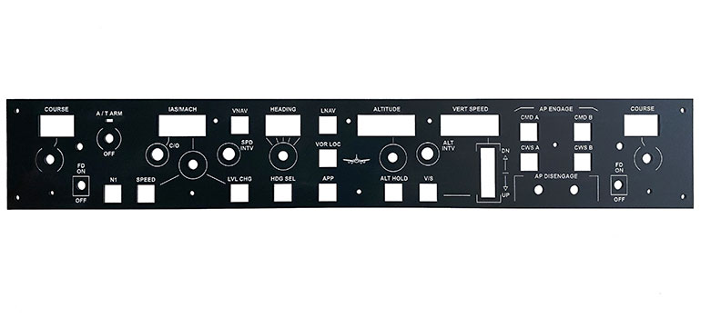 Lasercamp simulatore mcp 767 pannello plexy inciso e tagliato a laser dettaglio 01