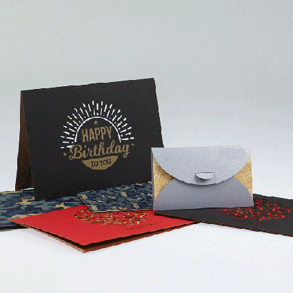 Lasercamp carte speciali incise e tagliate